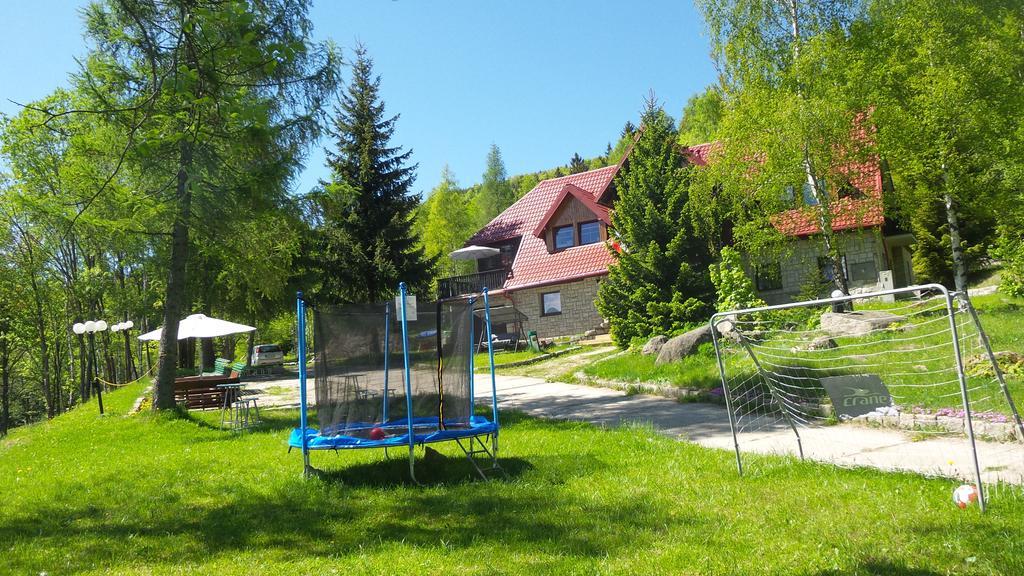 스클라르스카포렘바 Czajka B&B 외부 사진